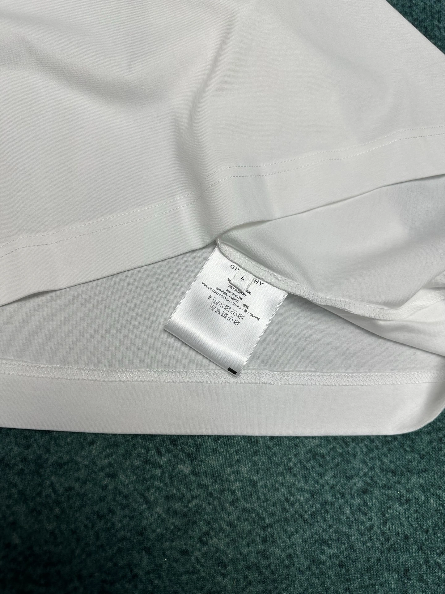 wg.luxury- 6iv593hy oversized 2Colour item:E-F000H2525-2